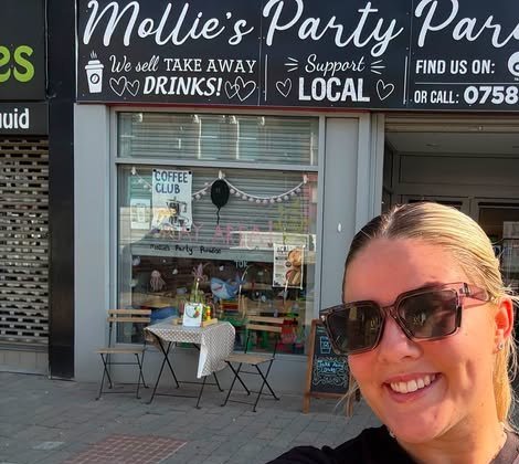 The Mollie's Party Paradise shopfront on Boothferry Road, Goole.